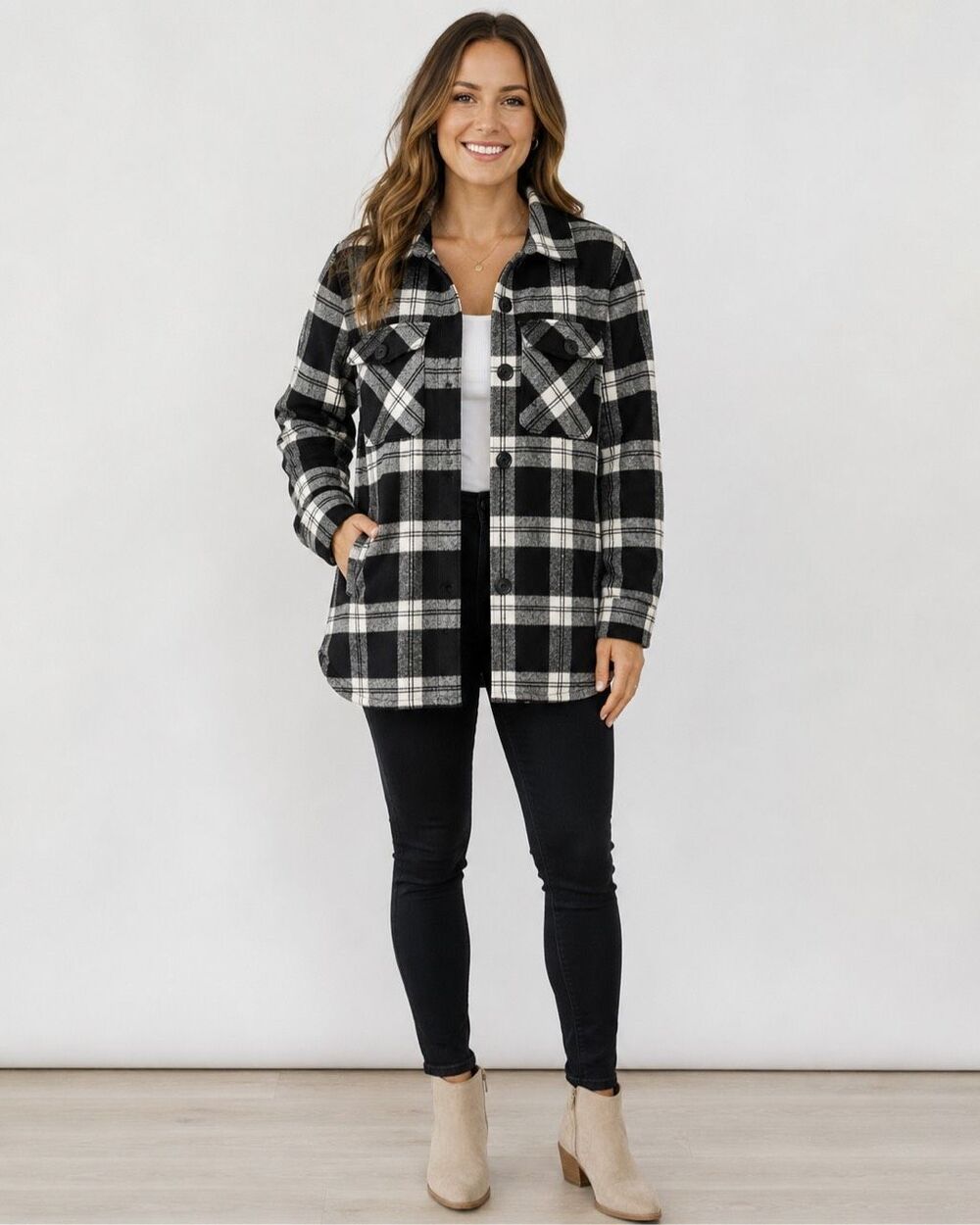 Member’s Mark Black & White Plaid Shacket Size M Button Front Flannel Overshirt